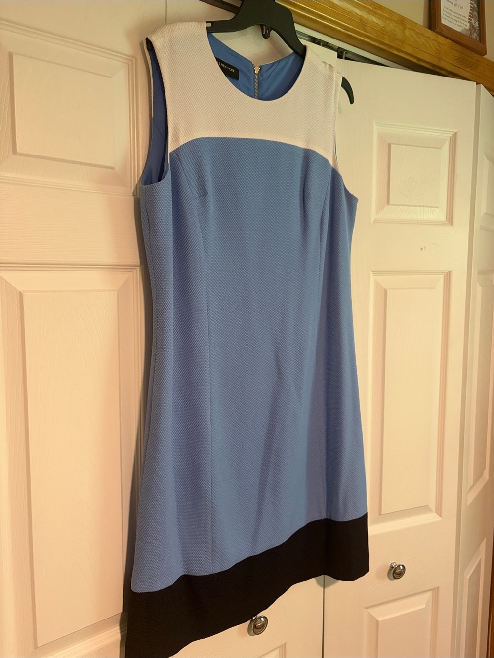 Jones New York Sleeveless Colorblock Shift Dress in Blue, White & Black